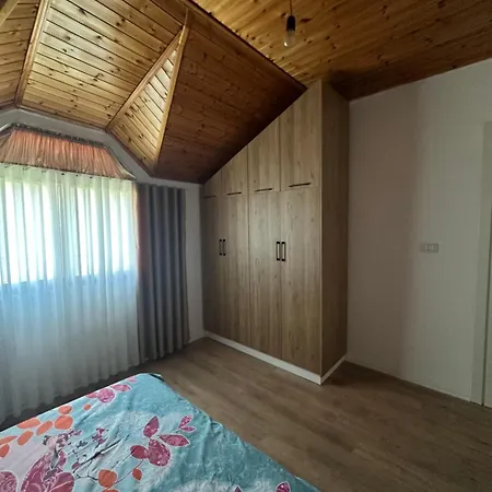 Mera 2 Apartman *