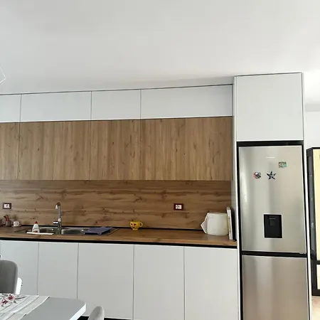 Apartamento Mera 2 *
